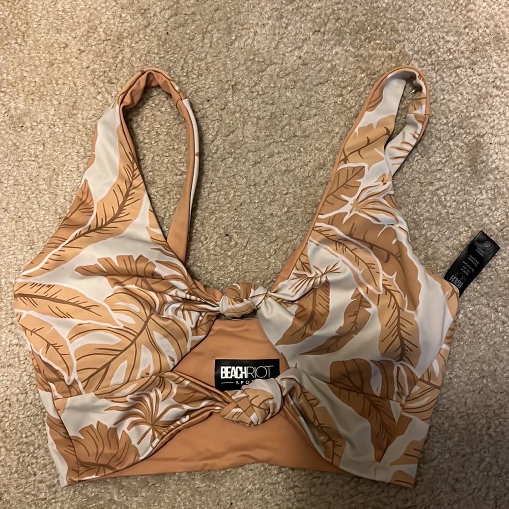 Beach riot BRA